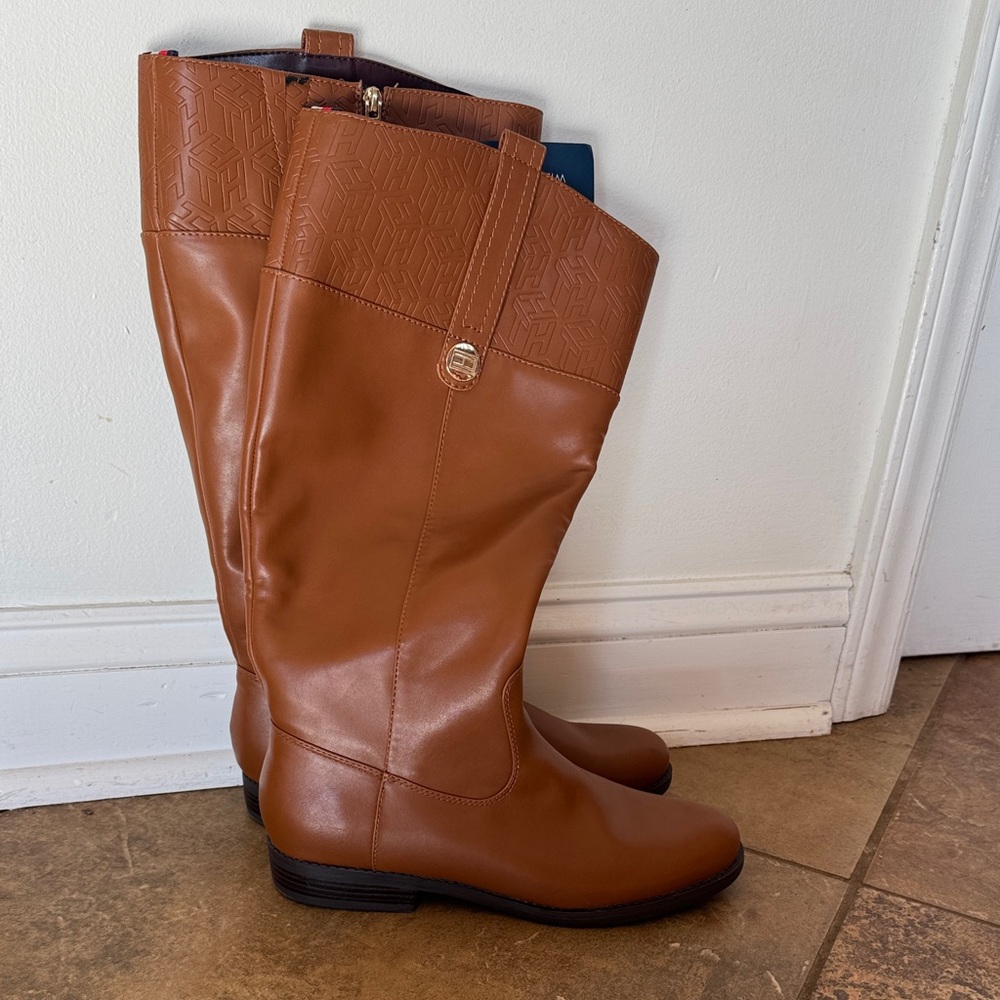 Brown Knee-High Leather Boots